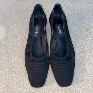 Vaneli pumps